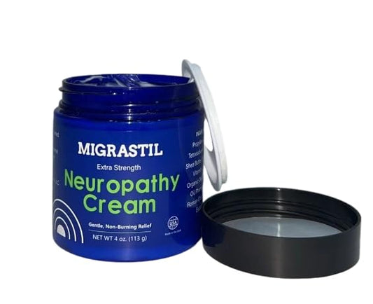 Natural hand and foot cream is used to repair dry and cracked feet. Ointment containing tea tree oil and peppermint essential oil for hand, foot and heel care (M standard soothing cream, 113g)