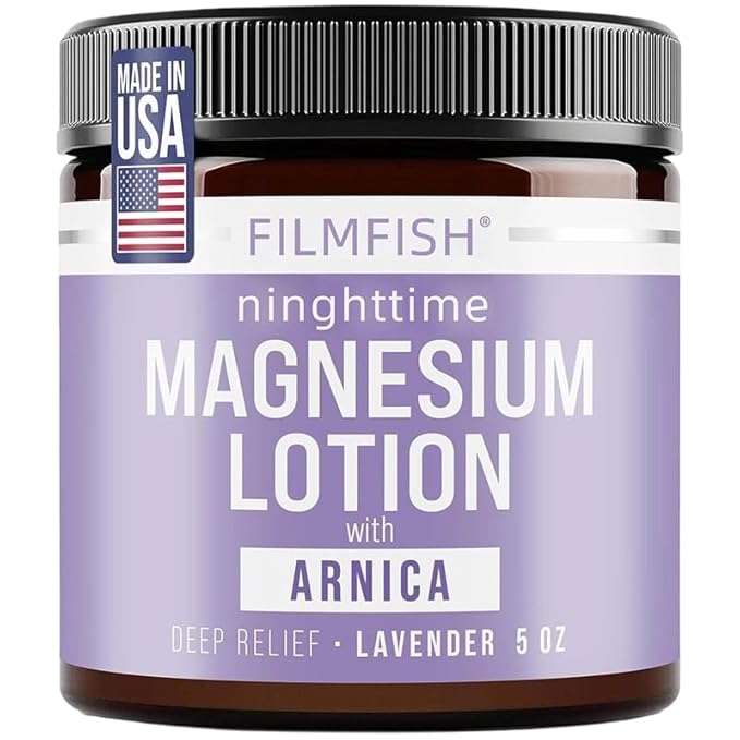 Natural hand and foot cream is used to repair dry and cracked feet. Ointment containing tea tree oil and peppermint essential oil for hand, foot and heel care (beauty breast cream, 113g)