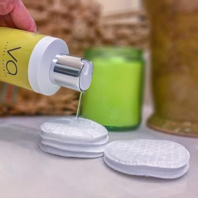 Glycolic Acid Toner for Face - Anti Aging, Pore Minimizer for Face, Exfoliating Toner - with Aloe Vera, Cucumber, Hyaluronic Acid - AHA - Alcohol Free - for All Skin Types - by Vital Affair.