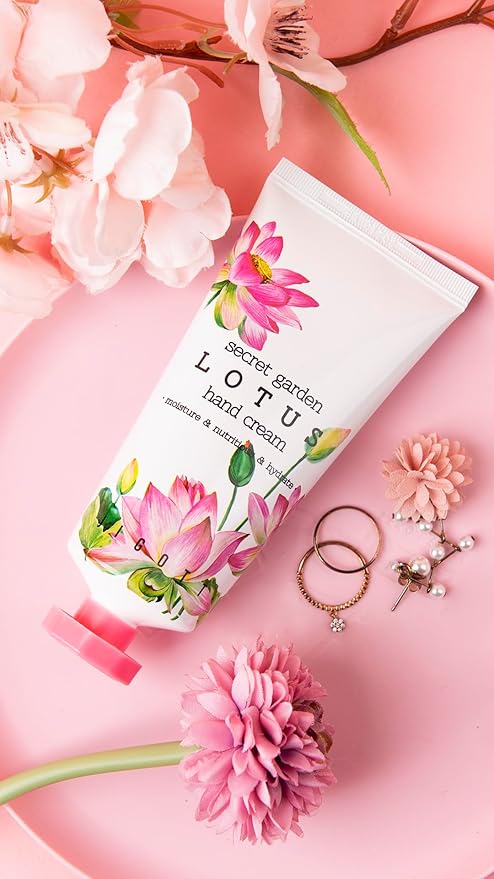 Secret garden Moisture Hand Cream (Lotus)