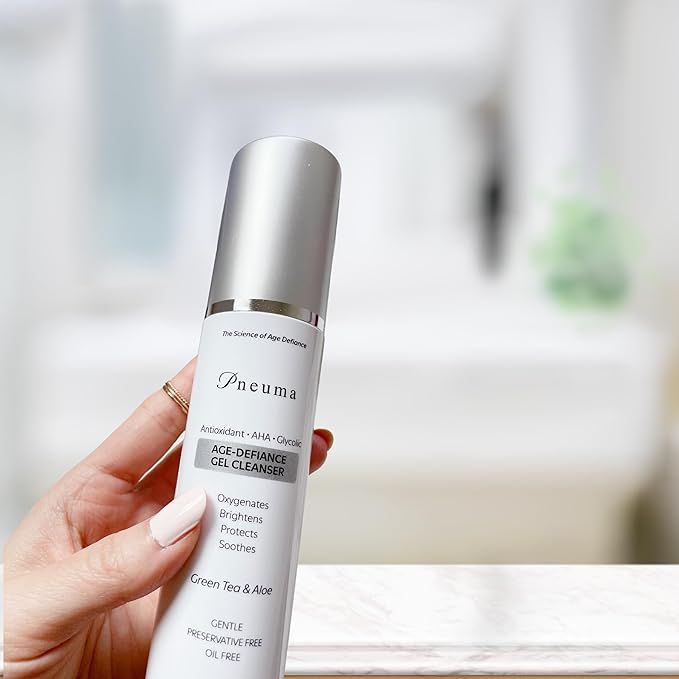 Pneuma Age-Defiance Gel Cleanser with Antioxidant | AHA | Glycolic | Oxygenate, Exfoliate, Protect and Soothes Skin | Gentle Face Cleanser Gel | Green Tea and Aloe