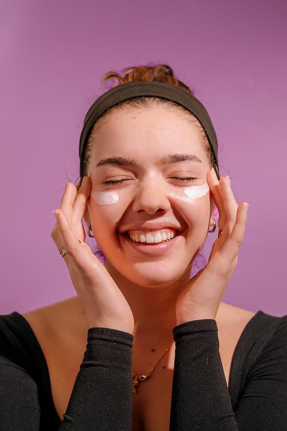 Retinol Daily Renewal Cream│ Weightless All Day Anti Wrinkle Cream With Retinol For Face and Neck